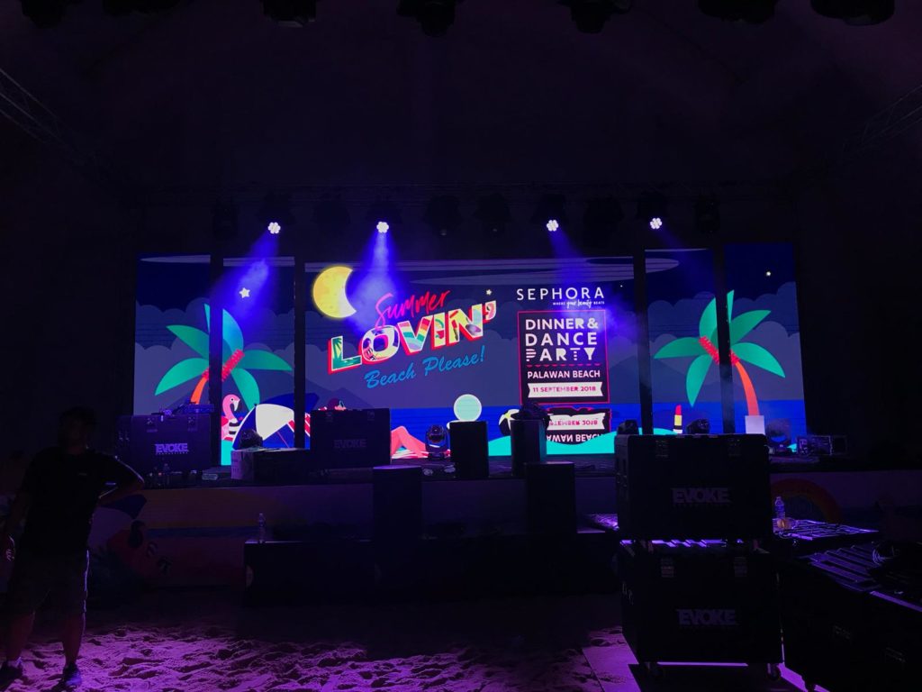 Staggered LED Video Wall